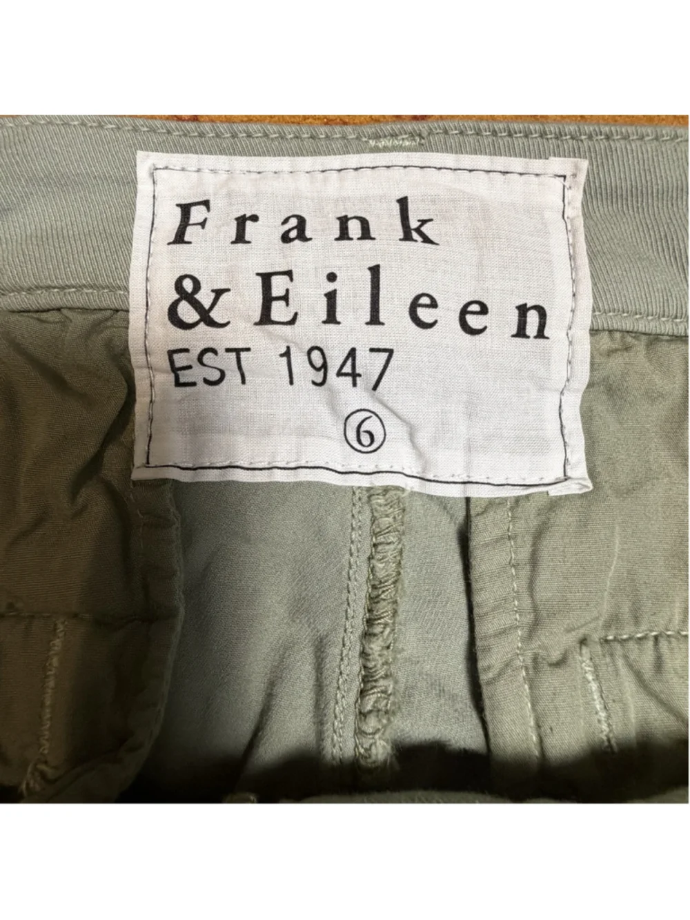 Frank & Eileen Wicklow Italian Performance Twill Chino Sage Green Size 6 NEW